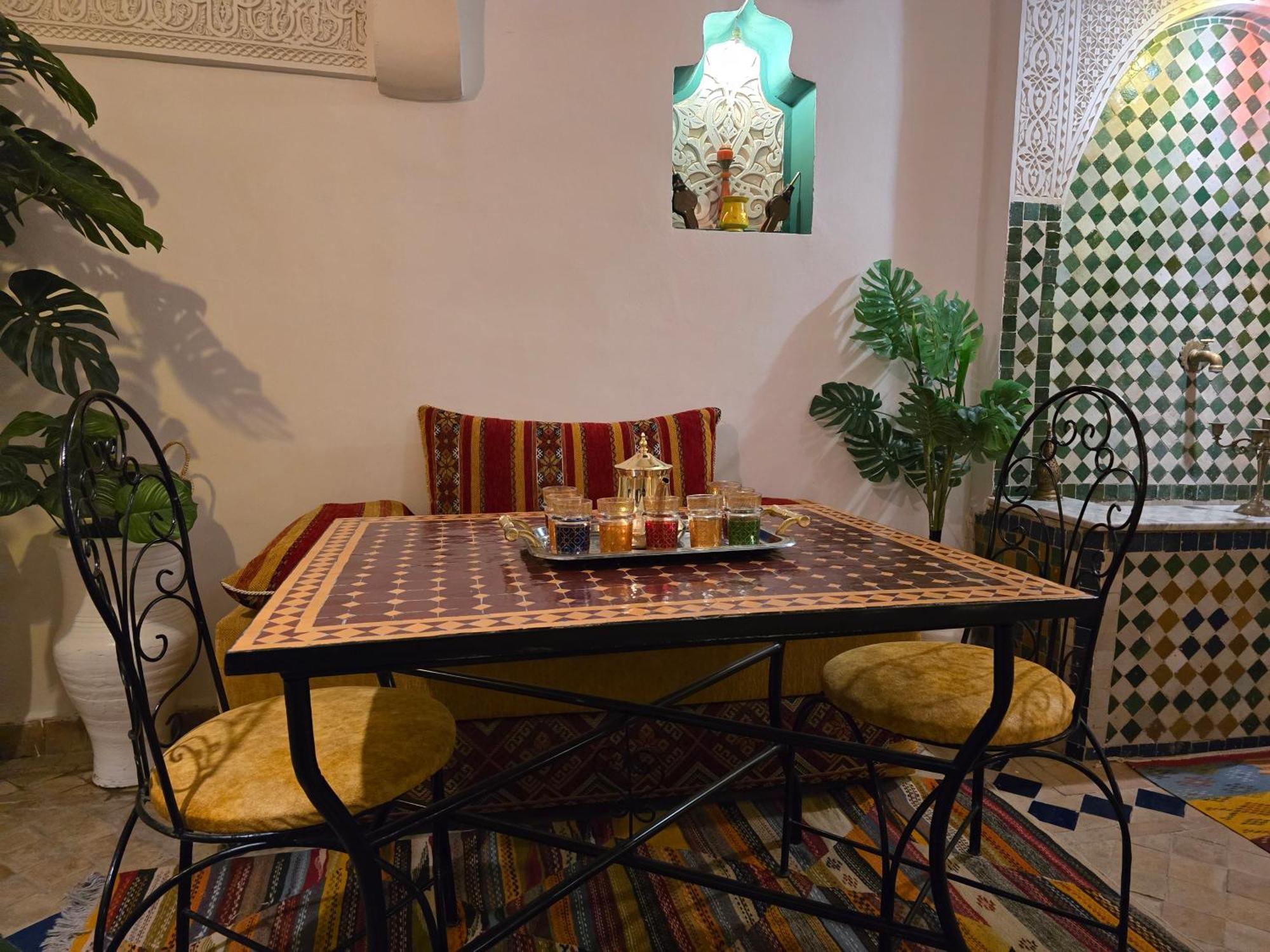 Bed and Breakfast Dar Khmissa Фес Екстер'єр фото