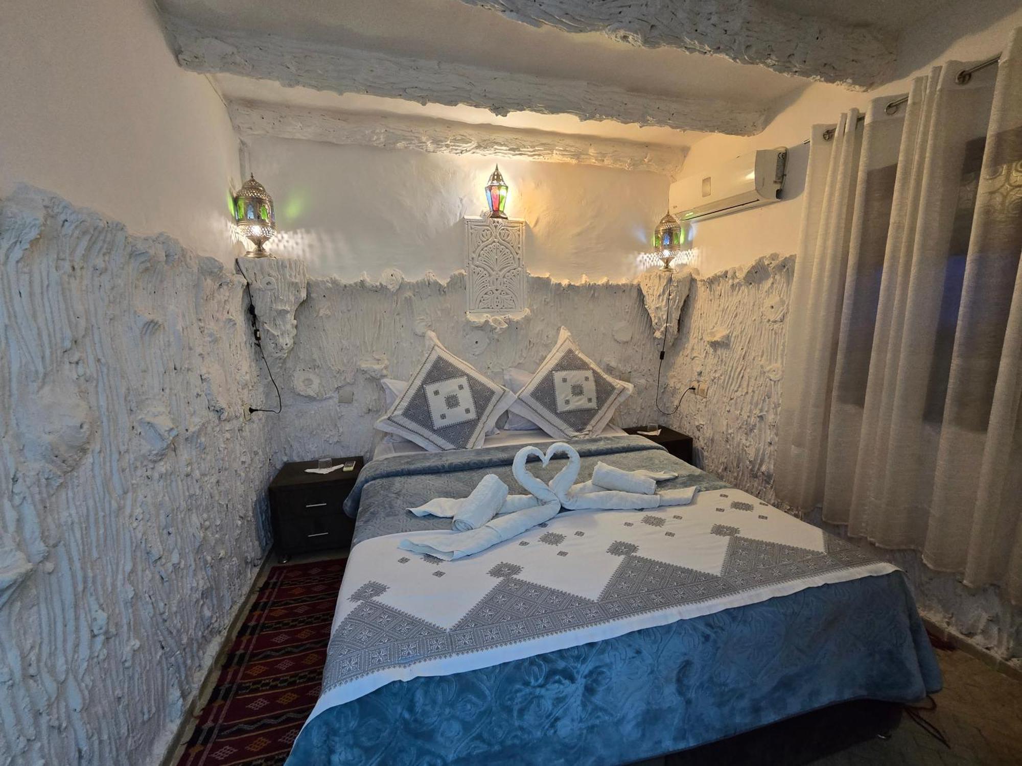 Bed and Breakfast Dar Khmissa Фес Екстер'єр фото