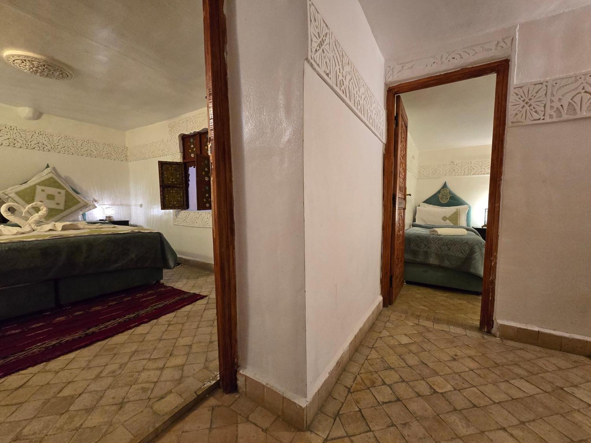 Bed and Breakfast Dar Khmissa Фес Екстер'єр фото