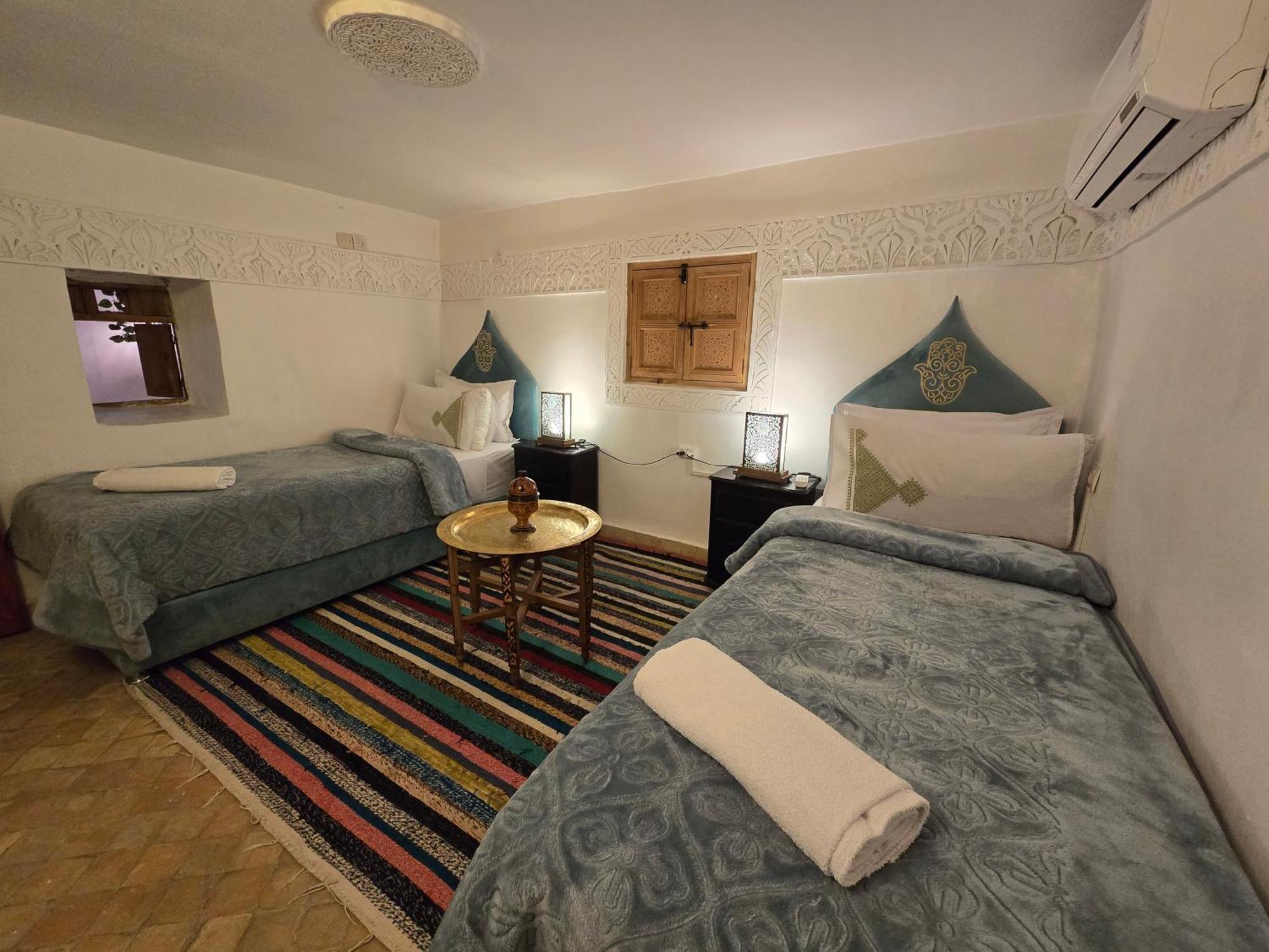 Bed and Breakfast Dar Khmissa Фес Екстер'єр фото