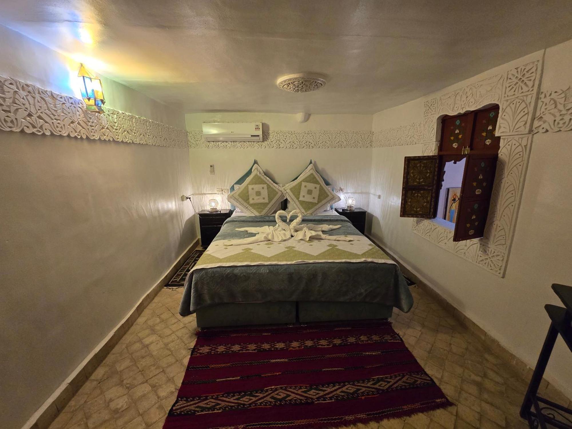 Bed and Breakfast Dar Khmissa Фес Екстер'єр фото