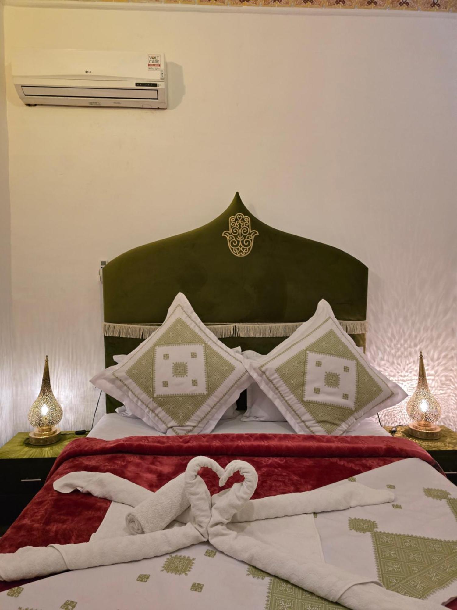 Bed and Breakfast Dar Khmissa Фес Екстер'єр фото