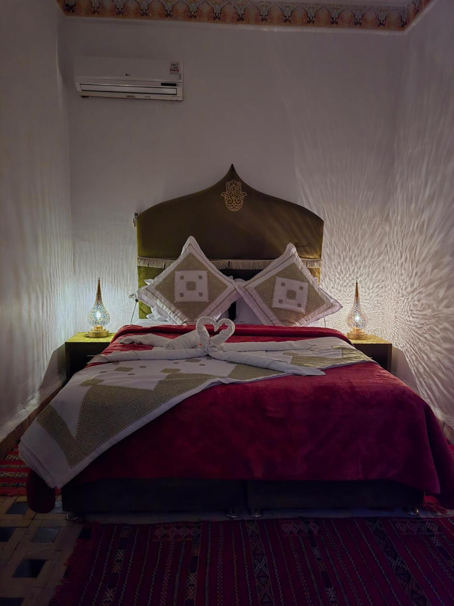 Bed and Breakfast Dar Khmissa Фес Екстер'єр фото
