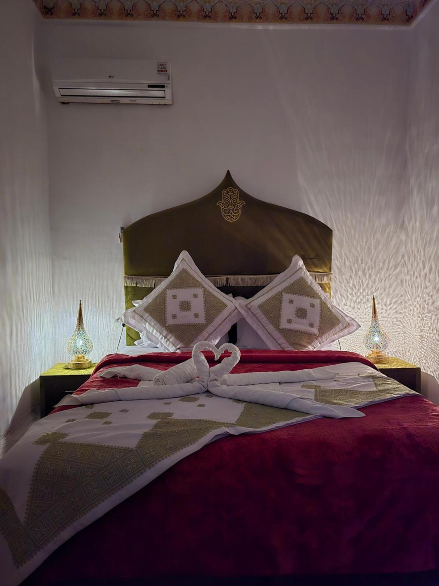 Bed and Breakfast Dar Khmissa Фес Екстер'єр фото
